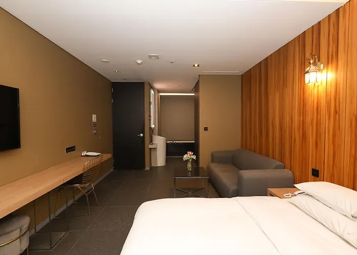 The Designers Hongdae Hotel 3*