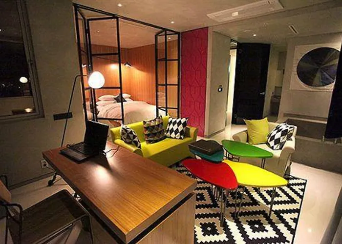 ホテル The Designers Hongdae