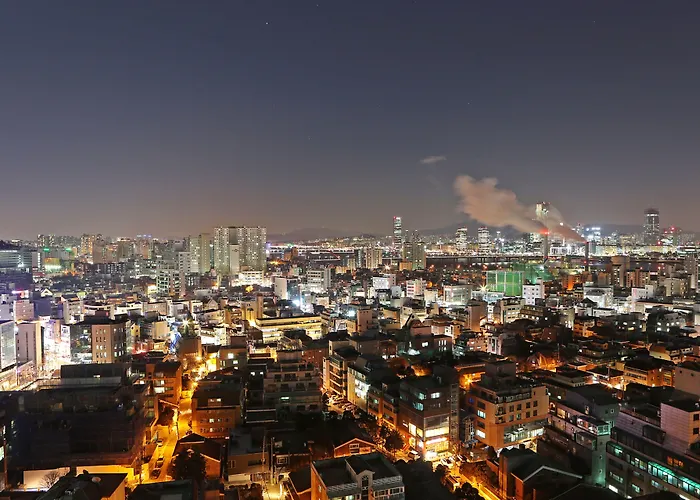 Hotel The Designers Hongdae 3*